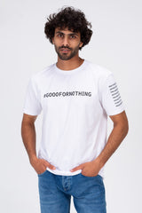 تيشيرت بياقة دائرية بقصة عادية مع طبعة "Go For No Thing" للرجال
