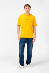 Men's Short-Sleeved Regular Fit T-shirt With Front Text Print And Round Neck