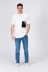 Mens Basic T-shirt With A Round Neck And A Front Pocket