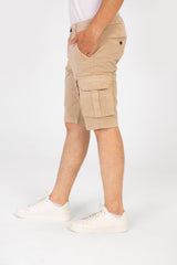 شورت رجالي Tomato من الجاباردين بجيوب جانبية بتصميم عصري