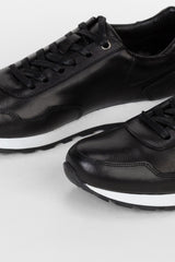 Men's Leather Shoes With An Elegant And Modern Design