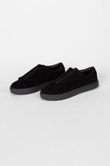 Men's Classic Suede Shoes With A Modern Design