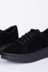 Men's Suede Sneakers With A Simple Design And Laces