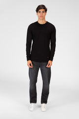 Men's Basic Plain Pullover With A Round Neck In Comfortable Material