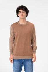 Men's Basic Pullover Made Of Cotton Material With A Round Neck And Long Sleeves