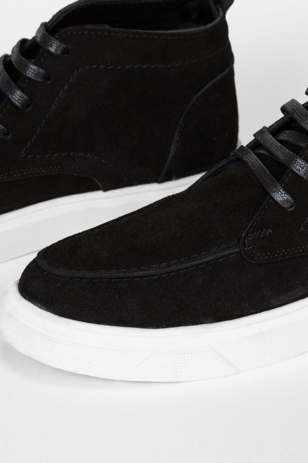 Men's High Top Suede Shoes With A Modern Design