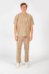 طقم رجالي صيفي كاجوال مطبوع بأكمام