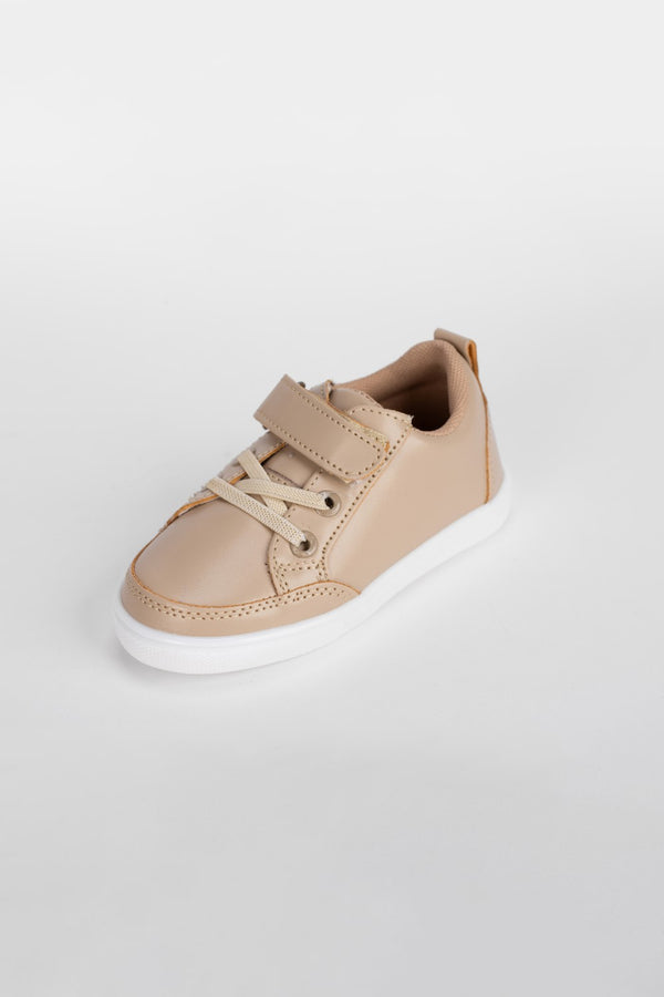 Boy's Flat Sole Faux Leather Sneaker Shoes With Unique Style