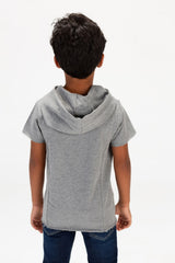 Boys Round Basic T-shirt With Short Sleeves And A Capishu In Comfortable Summer Material