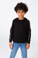 Boys Round Neck Pullover With A Modern Cut And Breathable Material