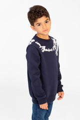 سويت شيرت مطبوع برقبة دائرية وقصة Slim Fit للأولاد