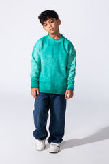 Boy's Oversized Washed Sweatshirt With A Round Neck And Long Sleeves