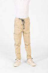 بنطال رياضي واسع بطبعة دائرية للأولاد بأكمام نصفية