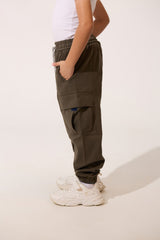 Boy's Oversize Sweatpants With Elastic Waistband And Side Pockets