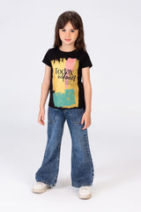 Girls Printed T-shirt With Comfortable And Practical Material