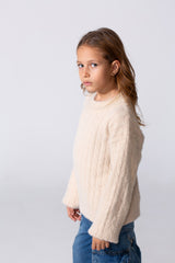 Girl's Basic Plain Pullover With A Round Neck And Long Sleeves