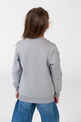 Girls' sweatshirt with a round neck and a print on the front