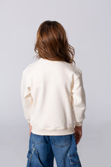 Girl's Slim Fit Sweatshirt With A Round Neck And Front Print
