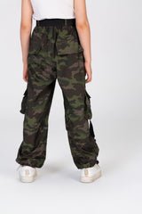Girls Wide Leg Waterproof Trousers With A Belt At The Waist And Pockets In A Modern Fit