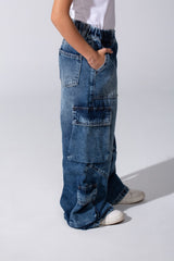 Girl's Cargo Jeans Pants With An Elastic Waistband And Modern Side Pockets