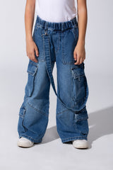 Girl's Cargo Jeans Pants With An Elastic Waistband And Modern Side Pockets