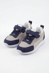 Boy's Dual-Closure System Tomato Store Padded Collar And Tongue For Enhanced Comfort Shoes