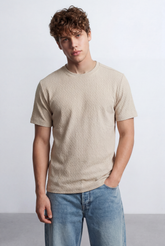 Men’s Tomato Store Patterned Knit T-Shirt Soft Wave Texture Across Body Slim Fit Shape Crew Neck