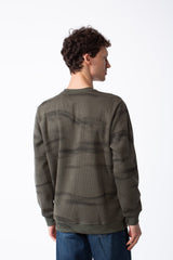 Men's Textured Waffle Knit Sweatshirt Spray Dyed Effect Crew Neckline Ribbed Cuffs And Hem Set-In Sleeves