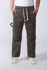 Men’s Casual Jogger-Style Elasticated Waistband Functional Side Pockets Utility-Inspired Thigh Seam Detailing Versatile Modern Look Wide leg Pants