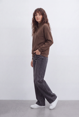 Women’s Tomato Store Snap Panel Sweatshirt Smooth Matte Surface With Front Button Placket Detail Relaxed