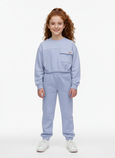 طقم بنات مكون من قطعتين برقبة دائرية كلاسيكية مع جيب على الصدر للارتداء اليومي ملابس ميلتون قصيرة