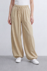 Women’s Tomato Store Gathered Breeze Pants Airy Crinkle Surface Elastic Drawstring Waist Curved Side Pockets Balloon Wide Shape