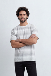 Men’s Tomato Store Mist Layer T-Shirt Horizontal Cloud Wash Bands Blended With Tonal Embossed Leaf Texture Relaxed