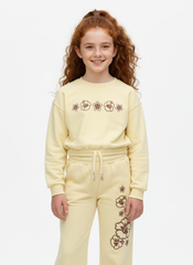 طقم بنات مكون من قطعتين قصير مع طبعة على الصدر وأكمام طويلة ملابس ميلتون