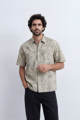 Men’s Tomato Store Abstract Print Resort Shirt Artistic Wash Pattern Box Fit Camp Collar Design