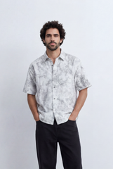Men’s Tomato Store Abstract Print Resort Shirt Artistic Wash Pattern Box Fit Camp Collar Design