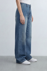 Women’s Tomato Store Straight Leg Denim Clean Washed Look Jeans Pants