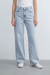 Women’s Tomato Store Light Fade Wash Easy Straight Denim Pants