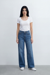 Women's Wide Leg High Rise Jeans Tomato Store Five Pocket Style With Zip Fly Closure And Washed Finish