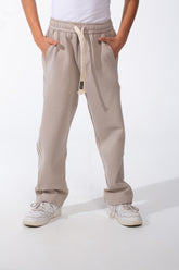 Boy's Relaxed Wide-Leg Design Elastic Waist Side Pockets Maximum Comfort Casual Look Perfect For Everyday Sweatpants
