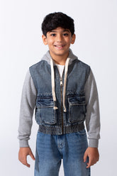 جاكيت جينز ولادي بسحاب وقصة Slim Fit مع جيوب أمامية