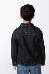 جاكيت جينز دينيم كاجوال بقصّة مربعة وجيوب للأولاد