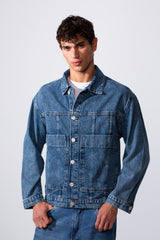 جاكيت جينز بقصة Boxy Fit للرجال مع جيوب أمامية