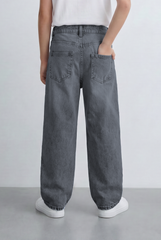 Women’s Boyfriend Jeans Featuring Vintage Wash Finish Versatile Denim Pants