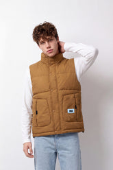 Men's Tomato Store Padded Vest Sleeveless High Neck Snap Zip Front Large Patch Pockets Logo Badge Detail