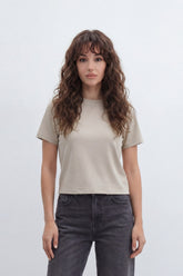 Women’s Tomato Store Clean T-Shirt Smooth Jersey Texture Plain Solid Surface Minimal Front Finish