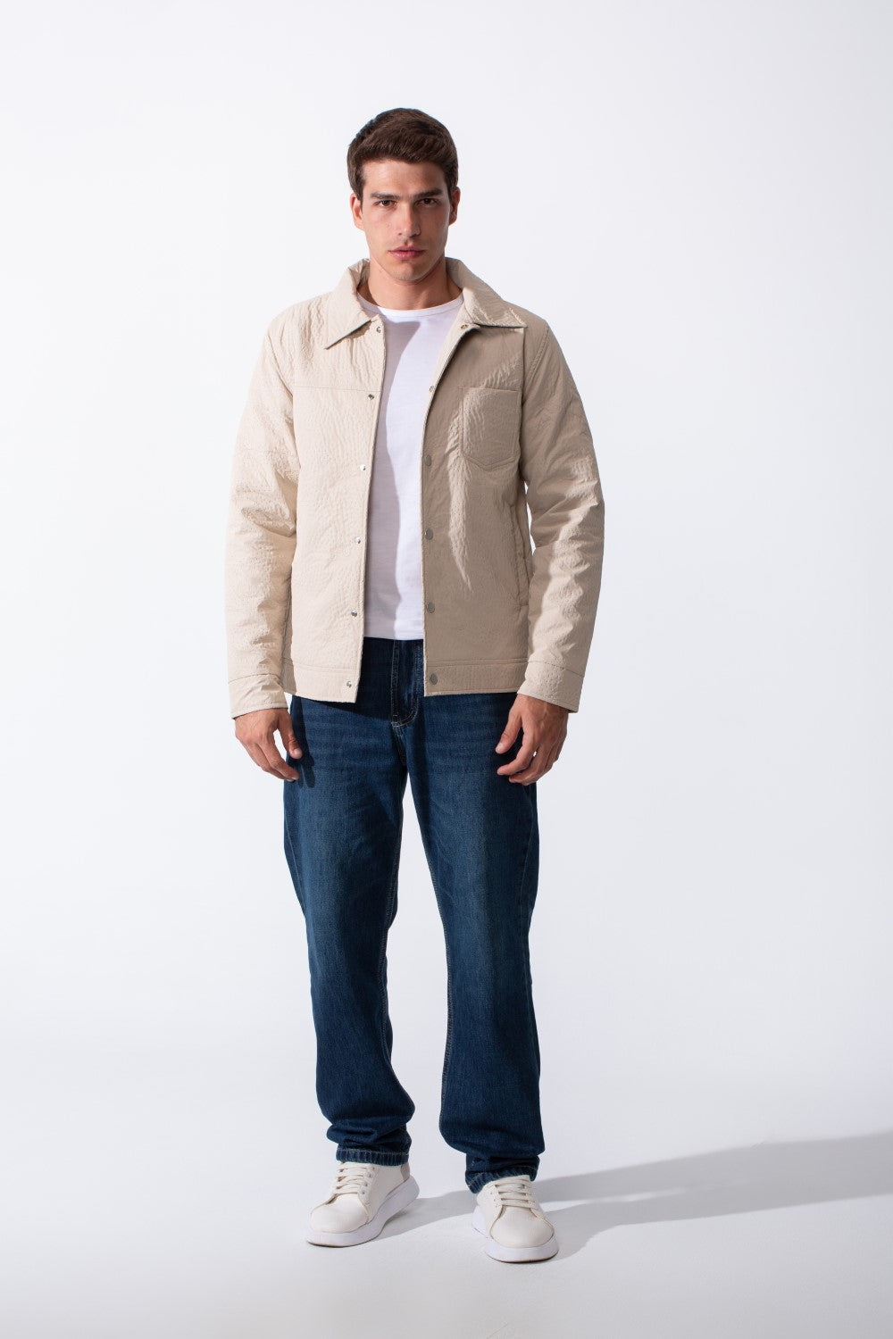 Men's Long Sleeves With Crinkled-Textured Fabric Provided Waterproof Classic Spread Neck Slim Fit Jacket