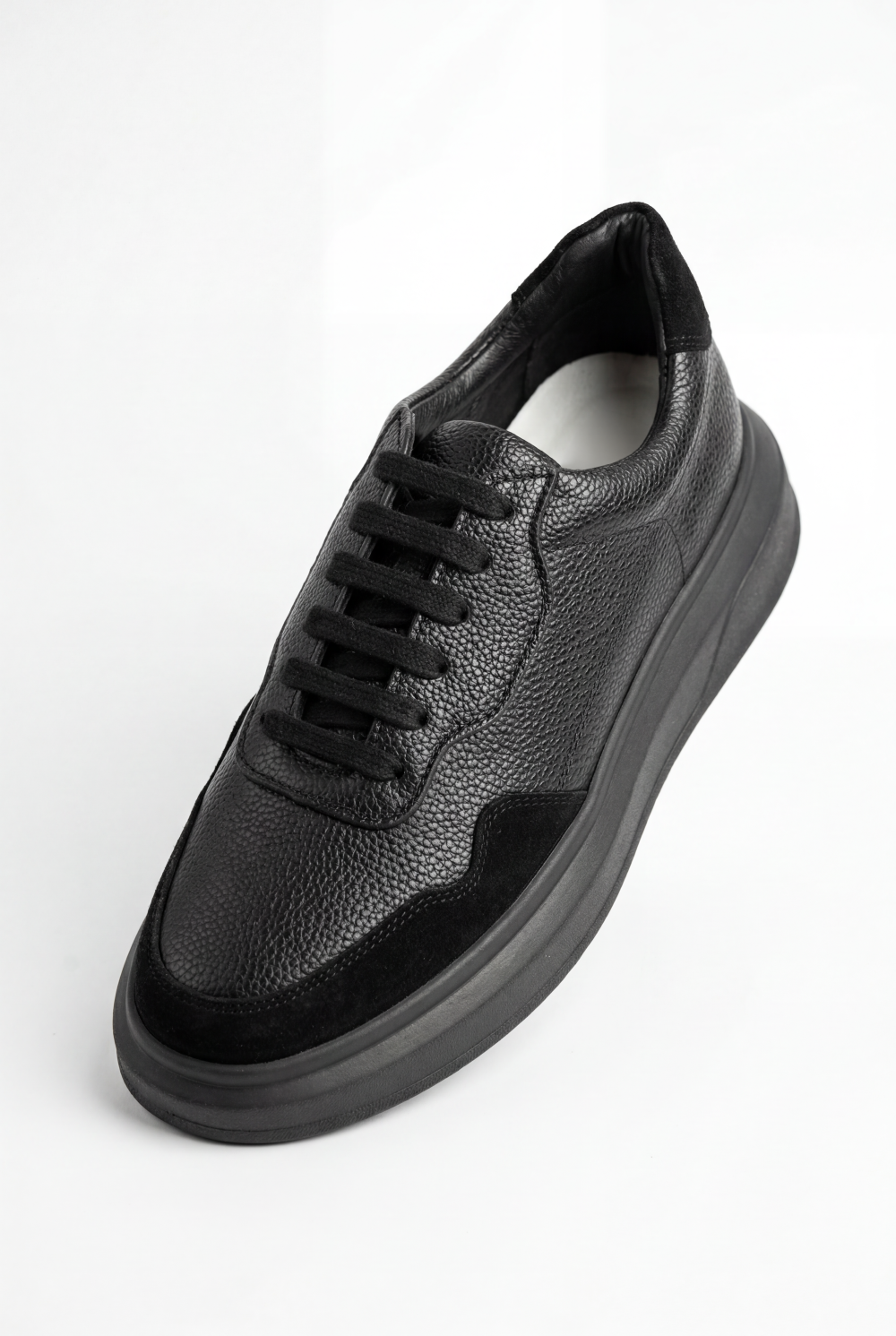 Men’s Tomato Store Casual Leather Sneaker Smooth Upper Clean Panel Shoes