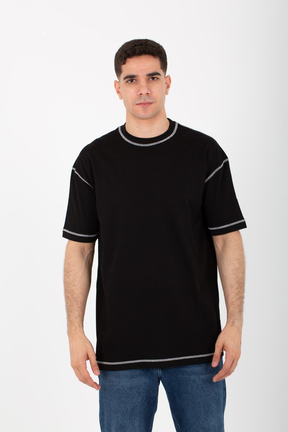 تيشيرت رجالي اوفر سايز أساسي بياقة دائرية وأكمام قصيرة
