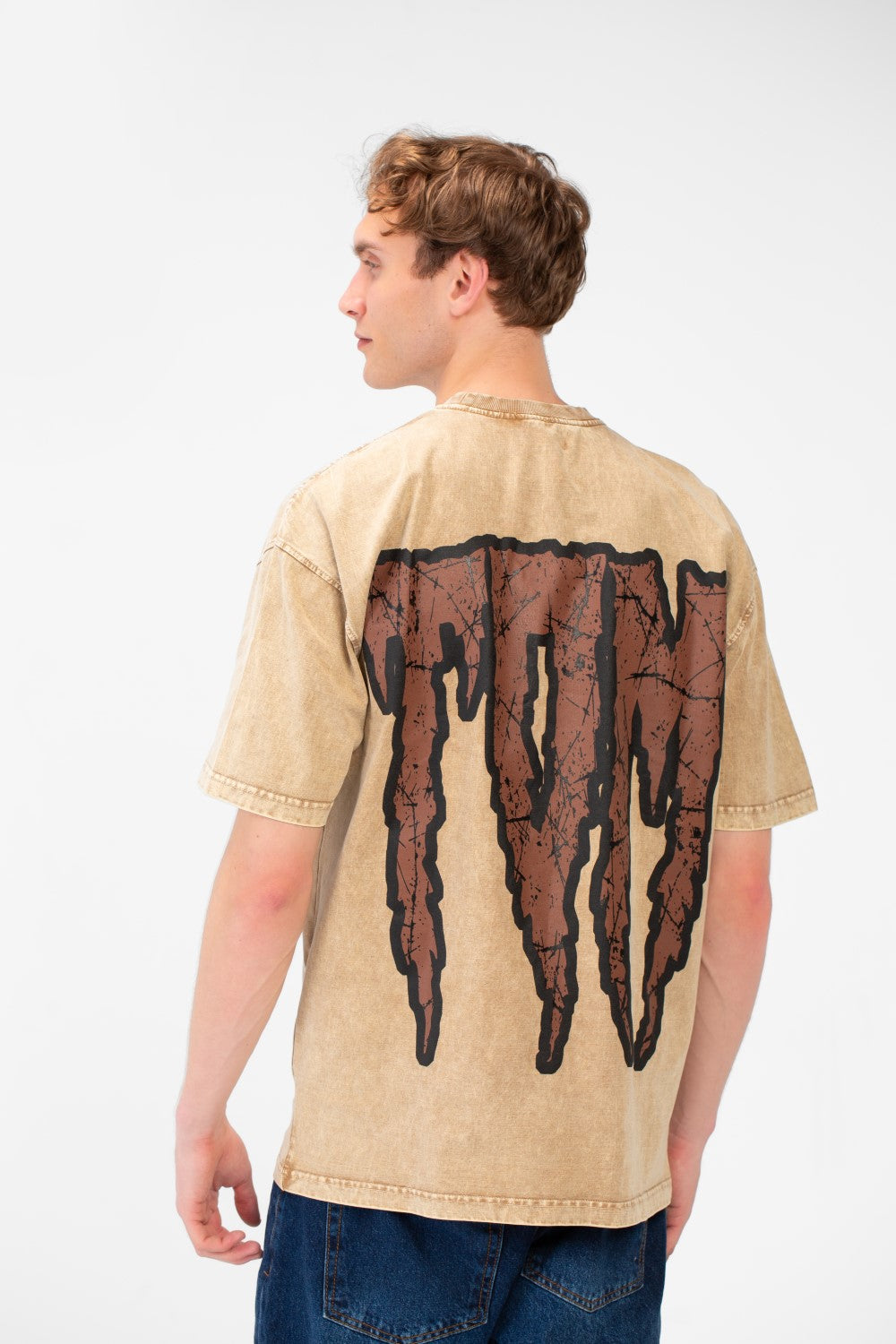 تيشيرت رجالي اوفر سايز بياقة دائرية وأكمام قصيرة مع طباعة جرافيك